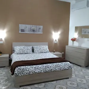 https://una-scala-dal-centro.sicilyhotelsitaly.net