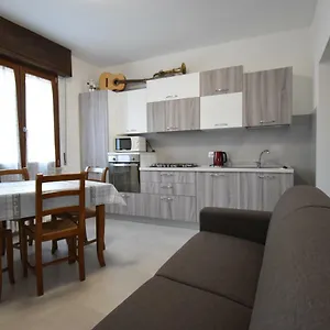 https://mem-house-tra-il-lago-di-garda-e-verona.hotelinveneto.com